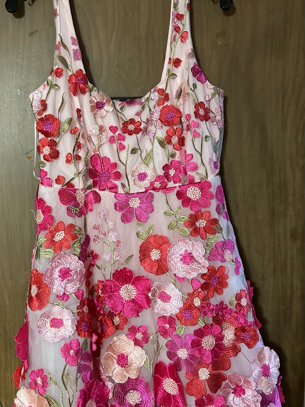 INAFASHIONUSA Pink Floral appliqué dress. Size M